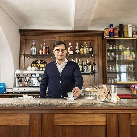 Locanda Italia Serralunga d'Alba Εξωτερικό φωτογραφία