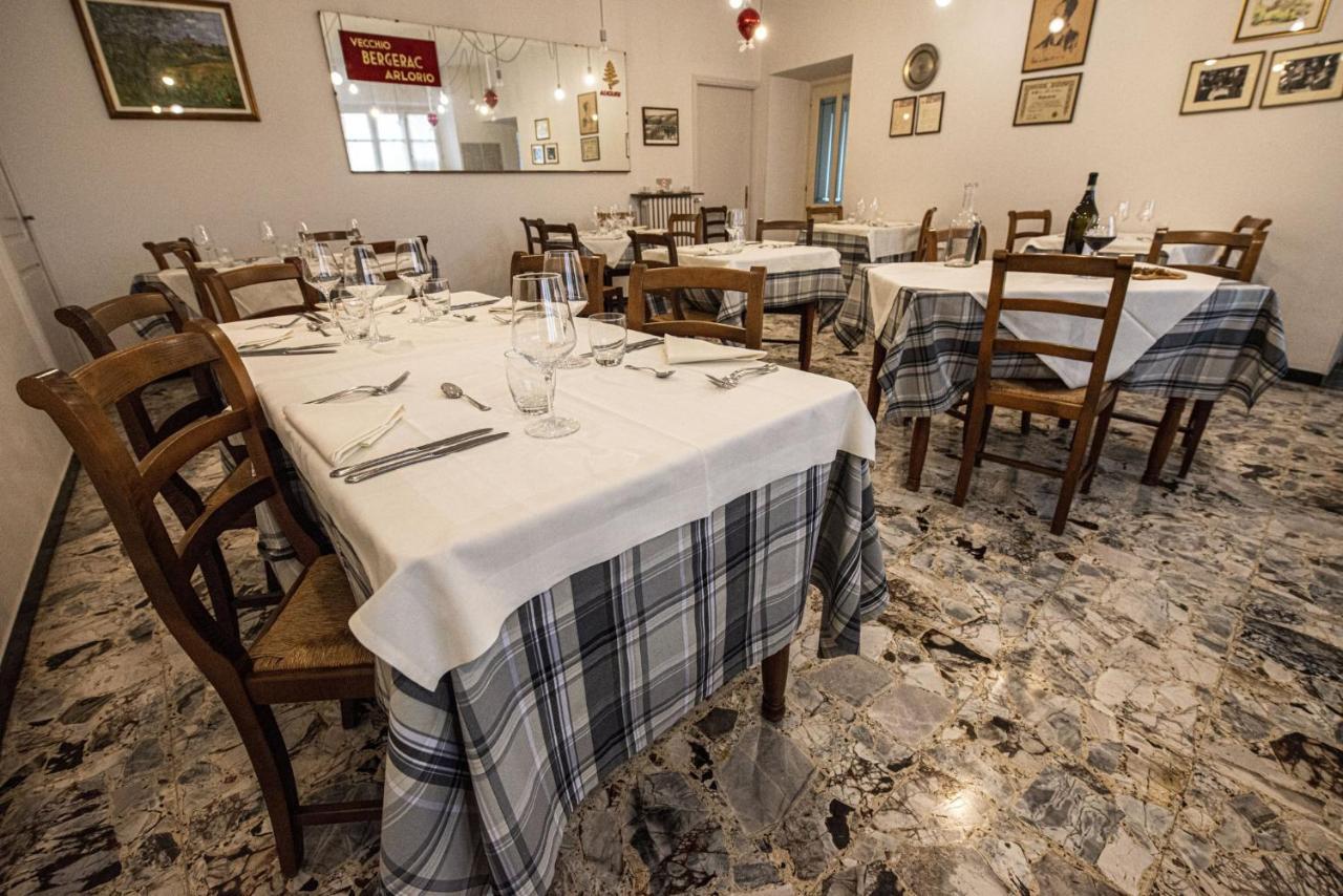 Locanda Italia Serralunga d'Alba Εξωτερικό φωτογραφία